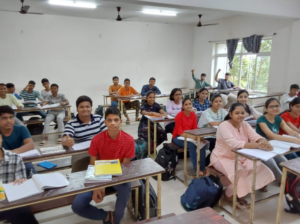 मनोज छात्रा